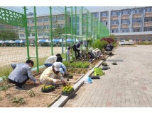 예산군농업기술센터, 학교4-H 과제활동 위한 꽃묘 지원